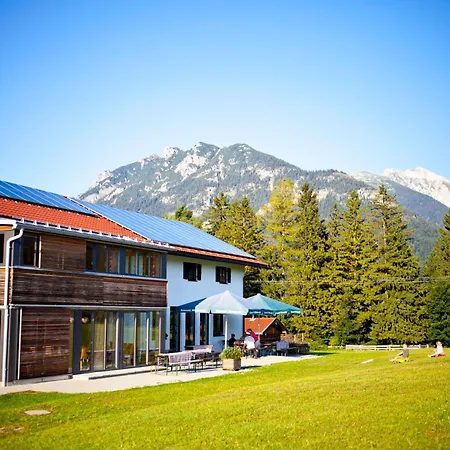 بيت شباب Jugendherberge Mittenwald