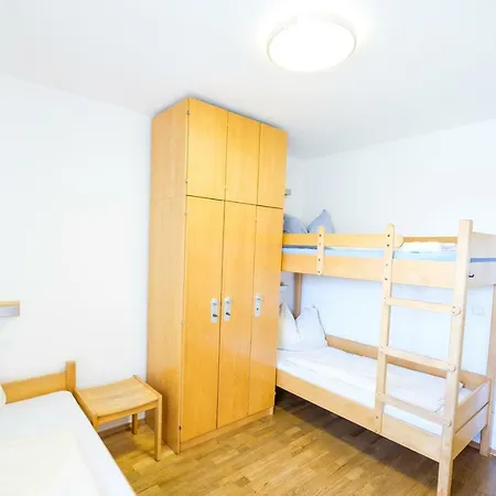 Jugendherberge Mittenwald Миттенвальд