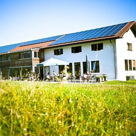 Jugendherberge Mittenwald Auberge de jeunesse *